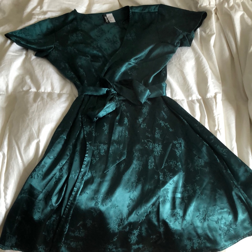 |CHIC DRESS|✨ - Picture 3 of 4